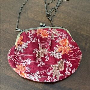 Vintage Japanese Goldfish Coin Purse Kiss Lock w Chain